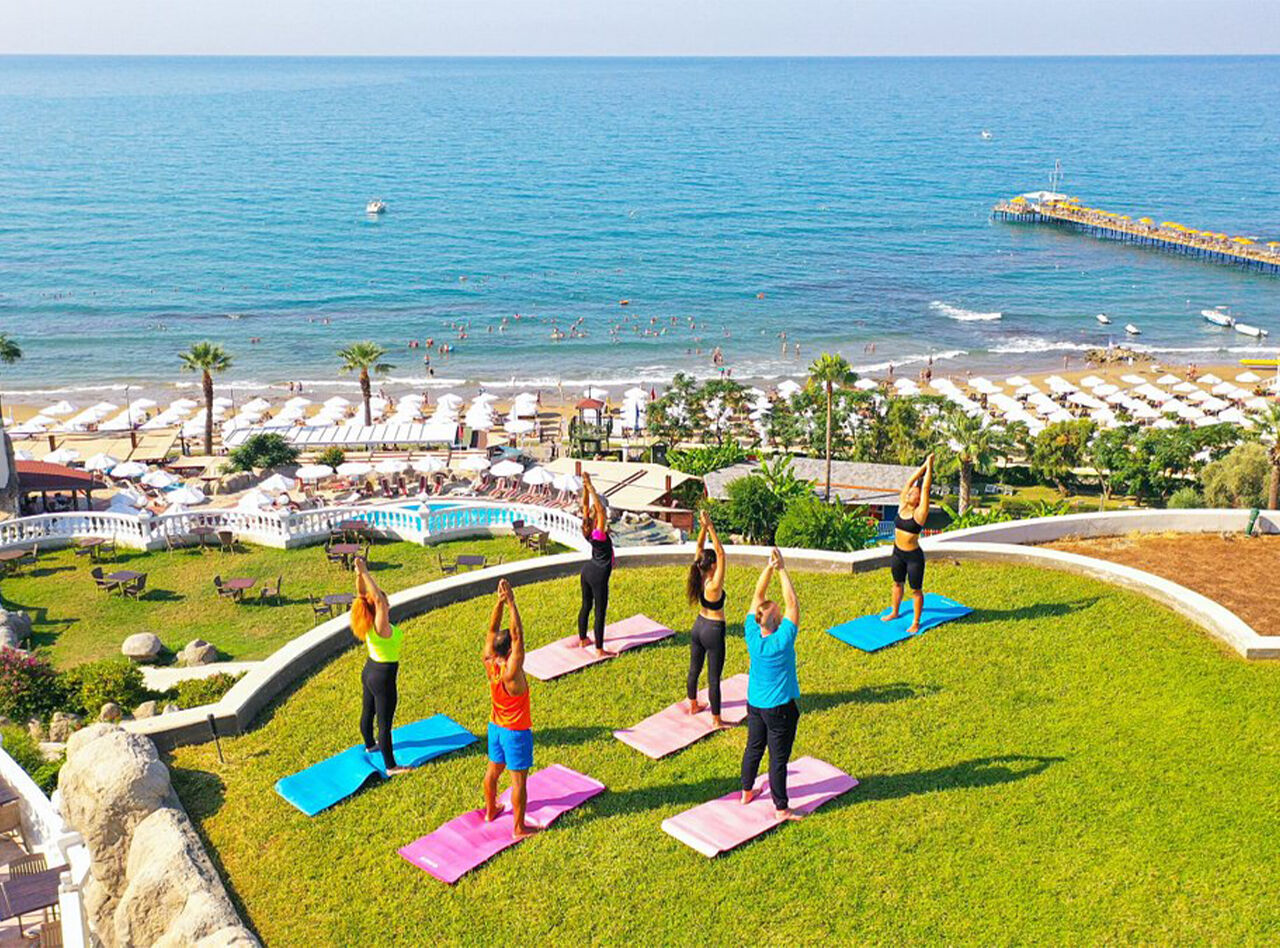 Sunrise Queen Resort